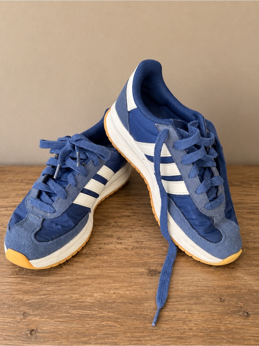 Adidas Run 70s 2.0 sneakers in Dark blue/Cloud White